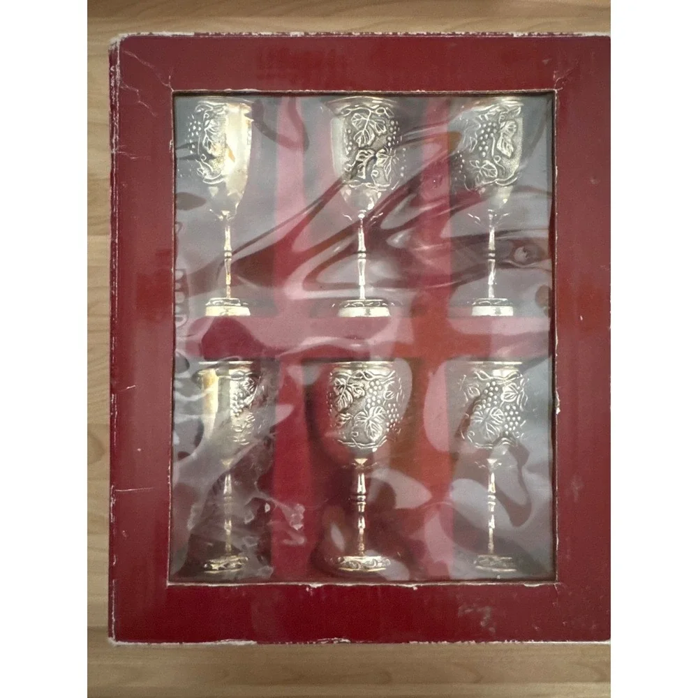 Elegance Silver 85133 Grape Vine Embossed 6